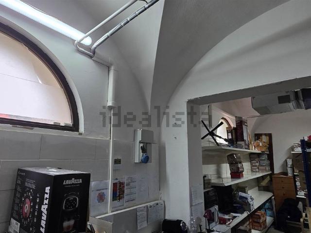 Locale in vendita di 83 m² in Via Roma, 313