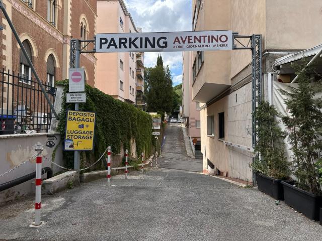 Locale in vendita di 800 m²