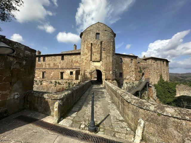 Locale in vendita di 800 m² in Via Bettino Ricasoli
