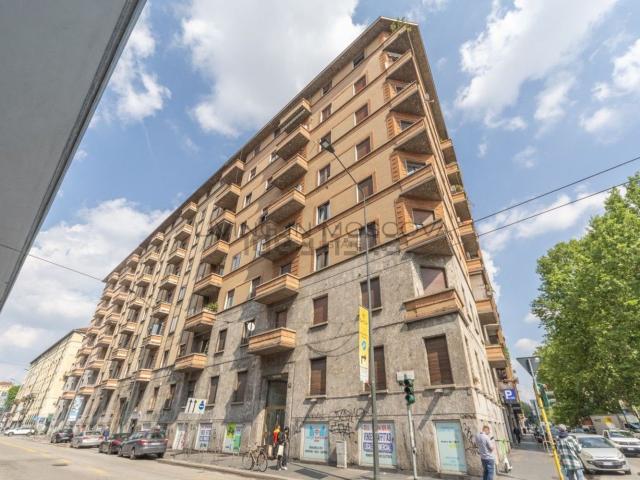 Locale in vendita di 800 m² in Viale Monte Ceneri, 75