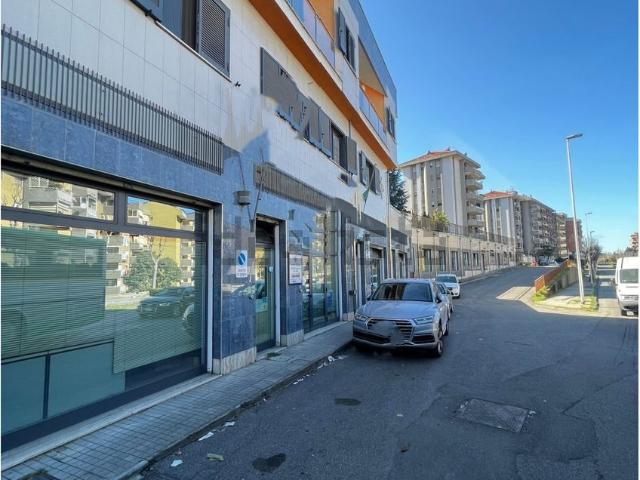 Locale in vendita di 800 m² in Viale Paolo Borsellino