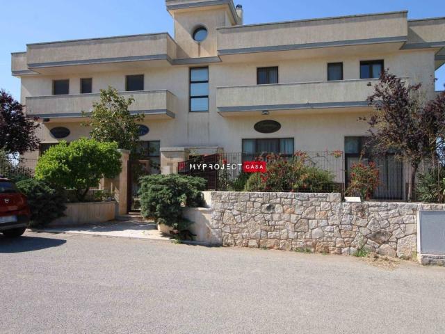 Locale in vendita di 800 m² in Contrada Lo Prete