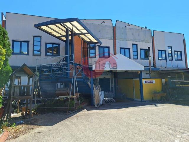 Locale in vendita di 800 m² in Contrada San Chirico