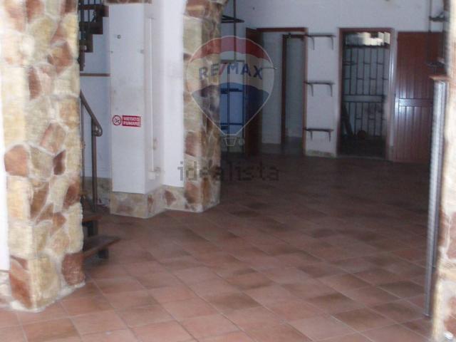 Locale in vendita di 80 m² in Corso Butera, 257