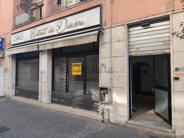 Locale in vendita di 80 m² in Corso G. Matteotti, 85