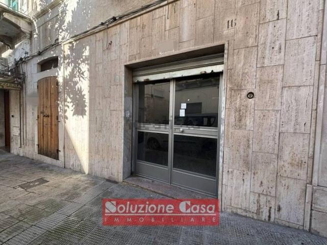 Locale in vendita di 80 m² in Corso Garibaldi, 16