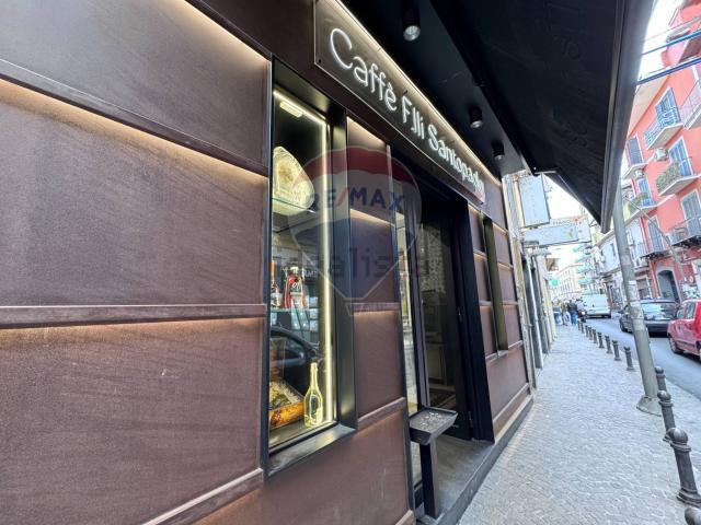 Locale in vendita di 80 m² in Corso Umberto I, 58