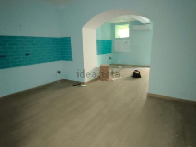Locale in vendita di 80 m² in Piazza del mercato