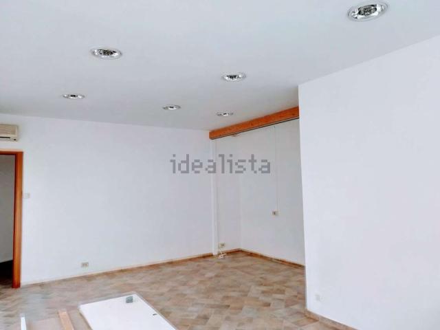 Locale in vendita di 80 m² in Piazza della Repubblica, 14