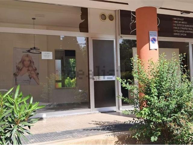 Locale in vendita di 80 m² in Via Tiziano Vecellio, 17