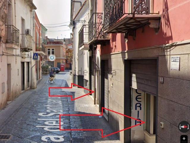 Locale in vendita di 80 m² in Via Vittorio Emanuele, 19