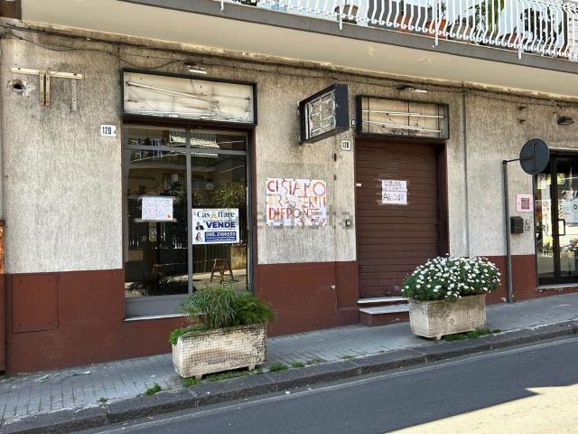 Locale in vendita di 80 m² in Via Vittorio Emanuele II, 120