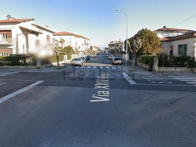 Locale in vendita di 80 m² in Via XXIV Maggio