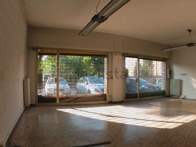 Locale in vendita di 80 m² in Via Benedetto Marcello