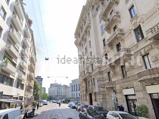 Locale in vendita di 80 m² in Via Cesare Battisti, 8