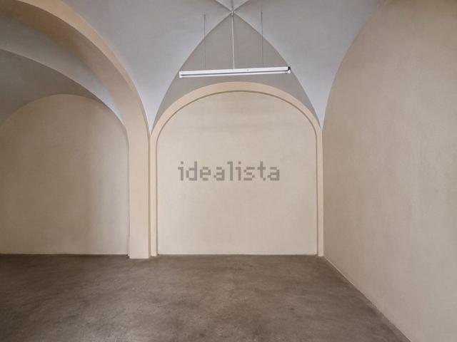 Locale in vendita di 80 m² in Via dell&apos Occhio, 9