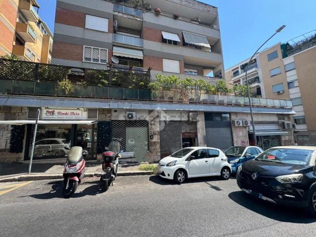 Locale in vendita di 80 m² in Via della Balduina, 124