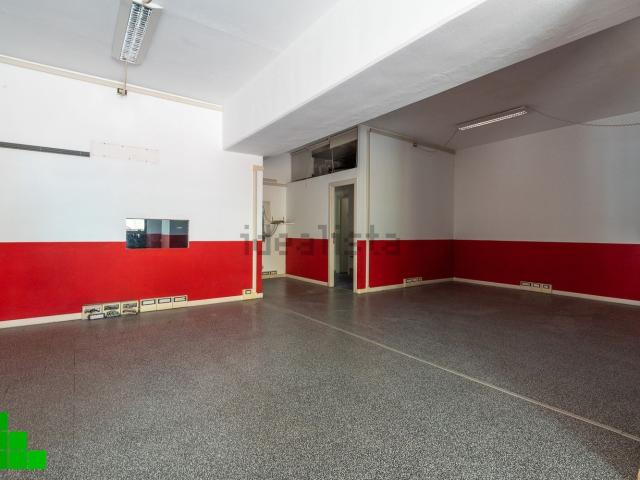 Locale in vendita di 80 m² in Via Federigo Verdinois, 6
