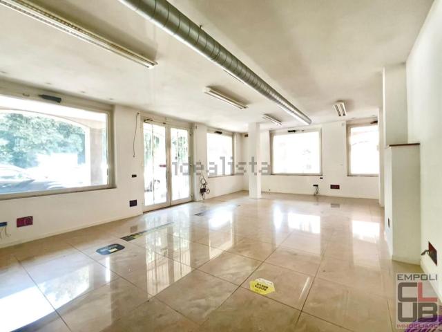 Locale in vendita di 80 m² in Via Giuseppe Mazzini, 17