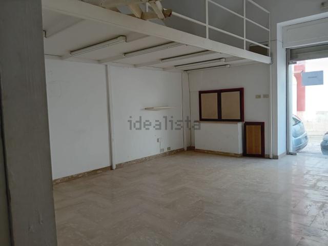 Locale in vendita di 80 m² in Via Guglielmo Marconi