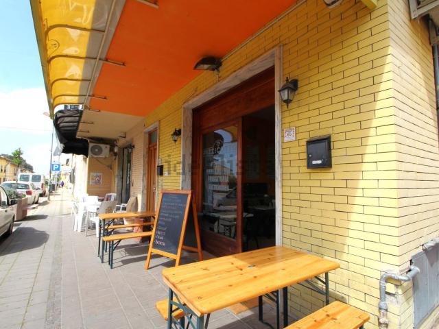 Locale in vendita di 80 m² in Via Nazionale