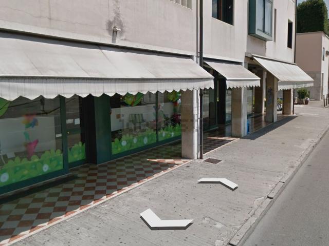 Locale in vendita di 80 m² in Via Podgora