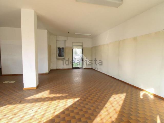 Locale in vendita di 80 m² in Via Preguda, 141