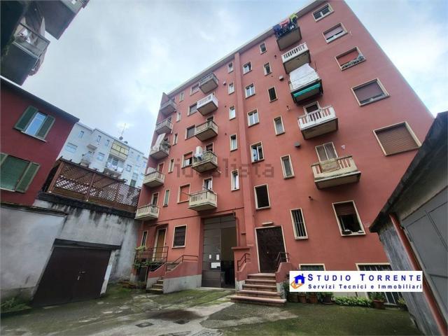 Locale in vendita di 80 m² in Via Privata Scipione Piattoli, 3