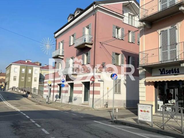 Locale in vendita di 80 m² in Via Roma