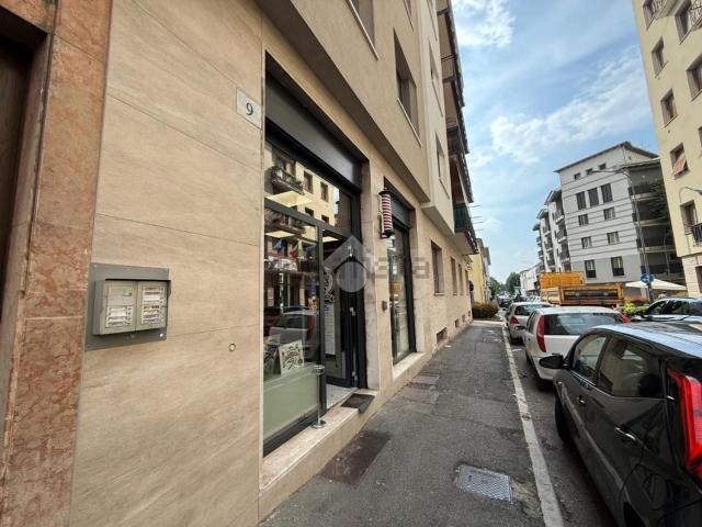 Locale in vendita di 80 m² in Via Rodolfo Vantini, 9