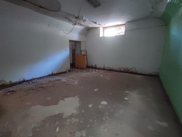 Locale in vendita di 80 m² in Via Salvatore Paola, 15