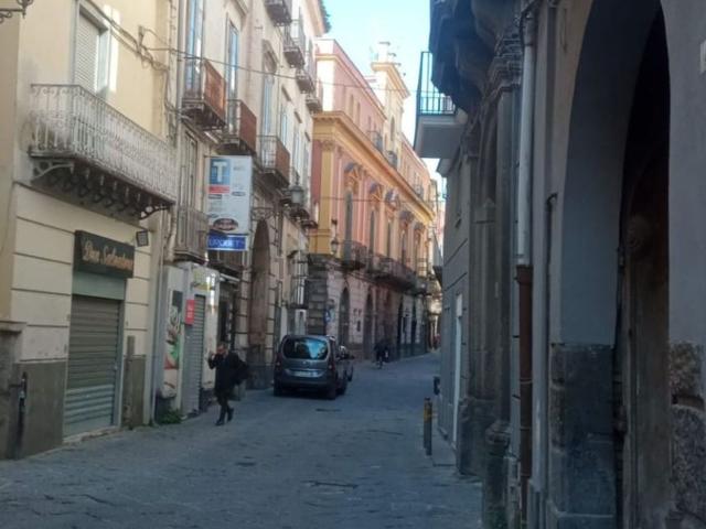 Locale in vendita di 80 m² in Via Seggio, 39