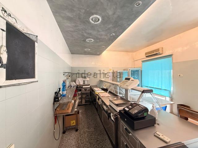Locale in vendita di 80 m² in Viale Venezia, 65