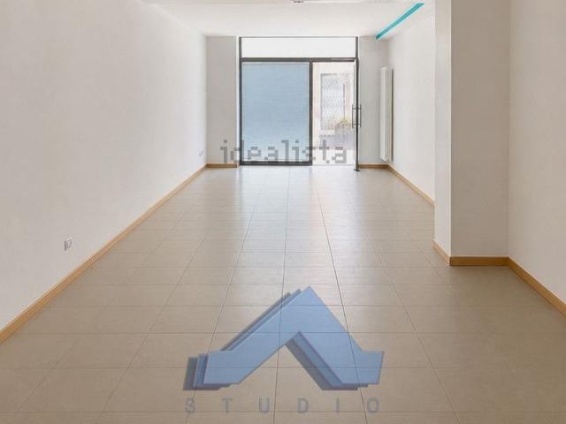 Locale in vendita di 80 m²
