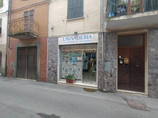 Locale in vendita di 80 m²