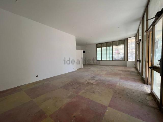 Locale in vendita di 80 m²