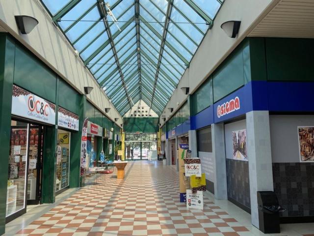 Locale in vendita di 80 m²