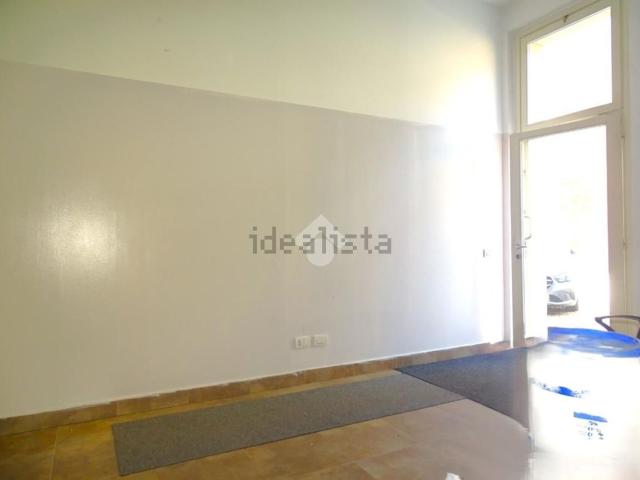 Locale in vendita di 81 m² in Piazza Santa Maria di Castello, 15
