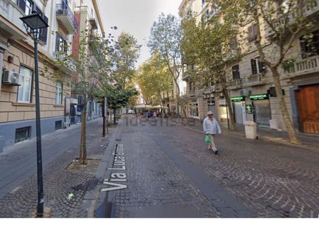 Locale in vendita di 81 m² in Via Annella di Massimo, 37