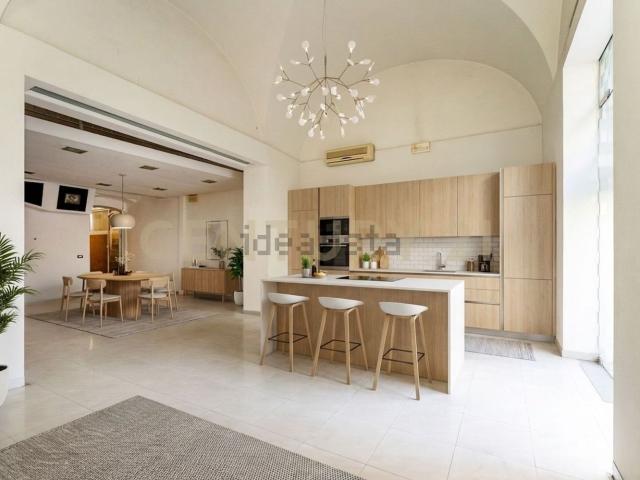 Locale in vendita di 81 m² in Via Principe Nicola, 80