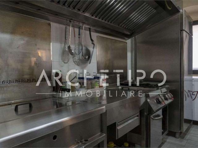 Locale in vendita di 81 m² in Via Giovanni Barnaba