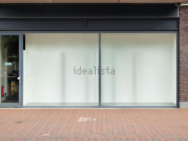 Locale in vendita di 820 m² in Via San Lorenzo, 27