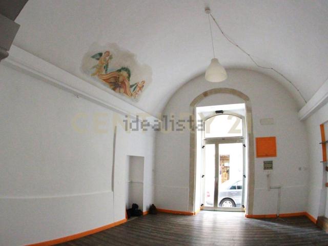 Locale in vendita di 82 m² in Corso Vittorio Veneto, 75