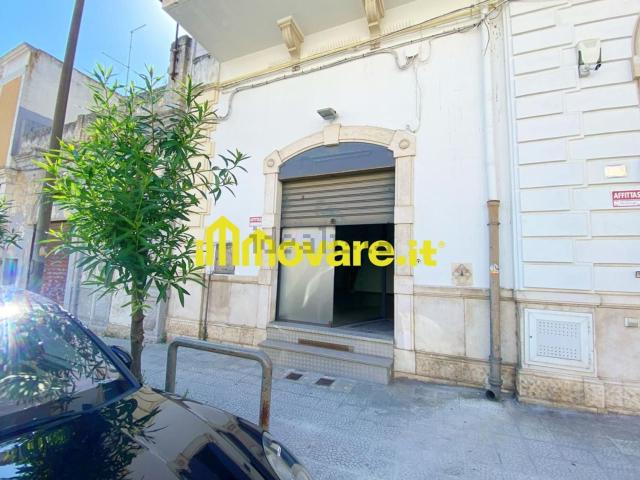 Locale in vendita di 82 m² in Via Virgilio, 109
