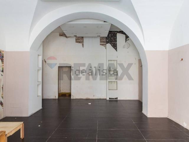 Locale in vendita di 82 m² in Via Vittorio Emanuele, 236