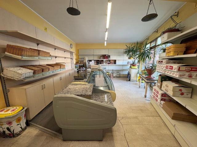 Locale in vendita di 82 m²