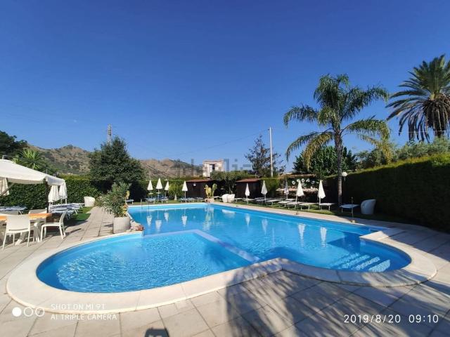 Locale in vendita di 836 m² in Corso delle Province, 46