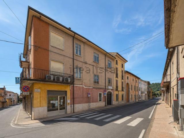 Locale in vendita di 87 m²