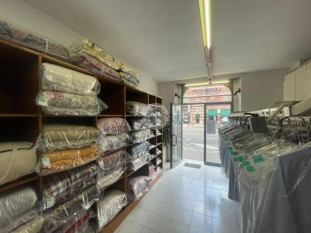 Locale in vendita di 84 m² in Borgo Palazzo