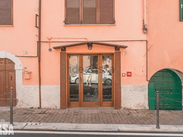 Locale in vendita di 84 m² in Via Giuseppe Garibaldi, 21